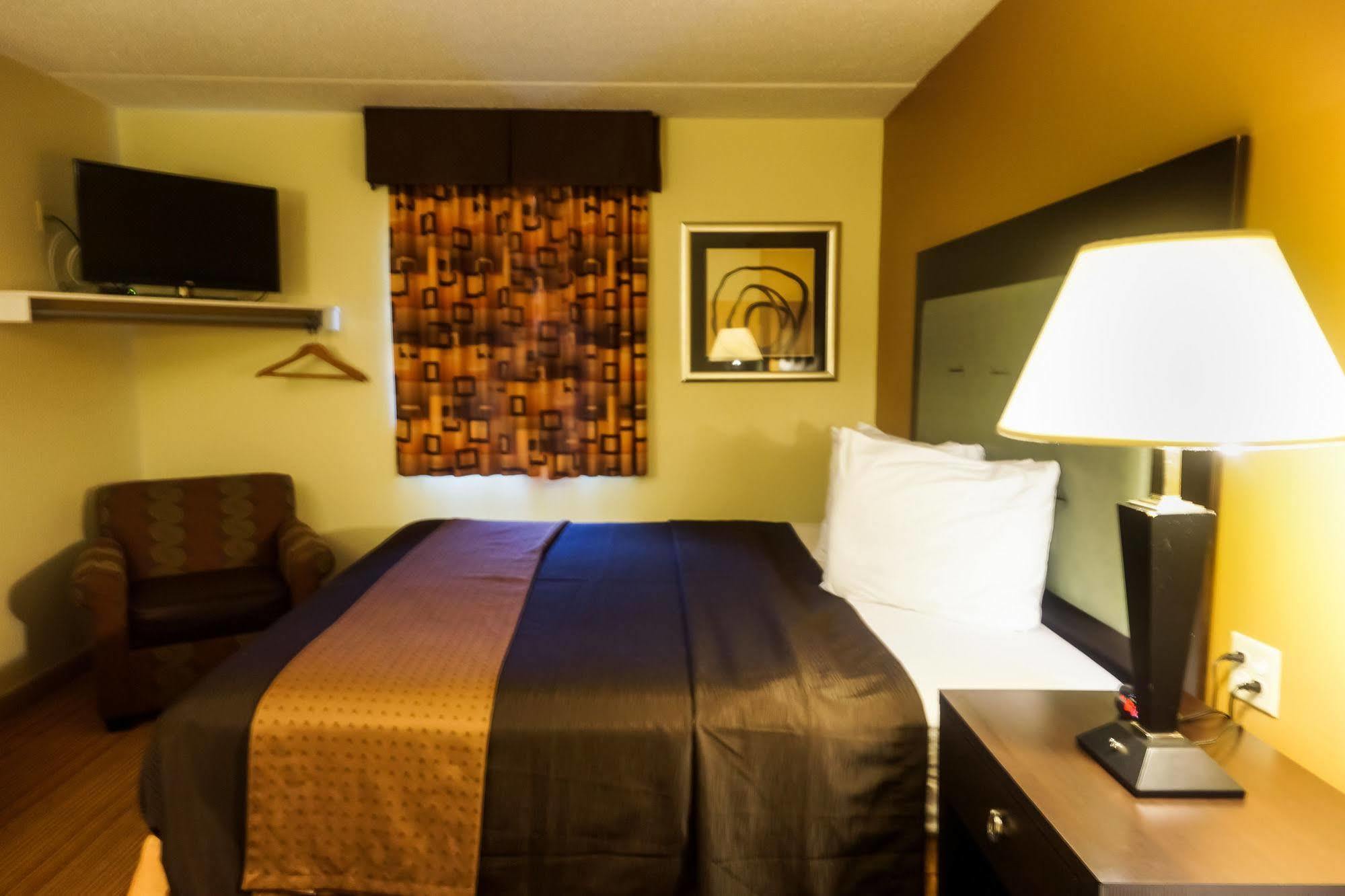 Cocoa Country Inn Hershey Bagian luar foto